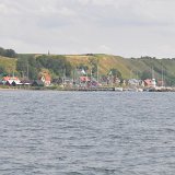 Rätt få båtar i hamnen på Hven (Kyrkbacken)